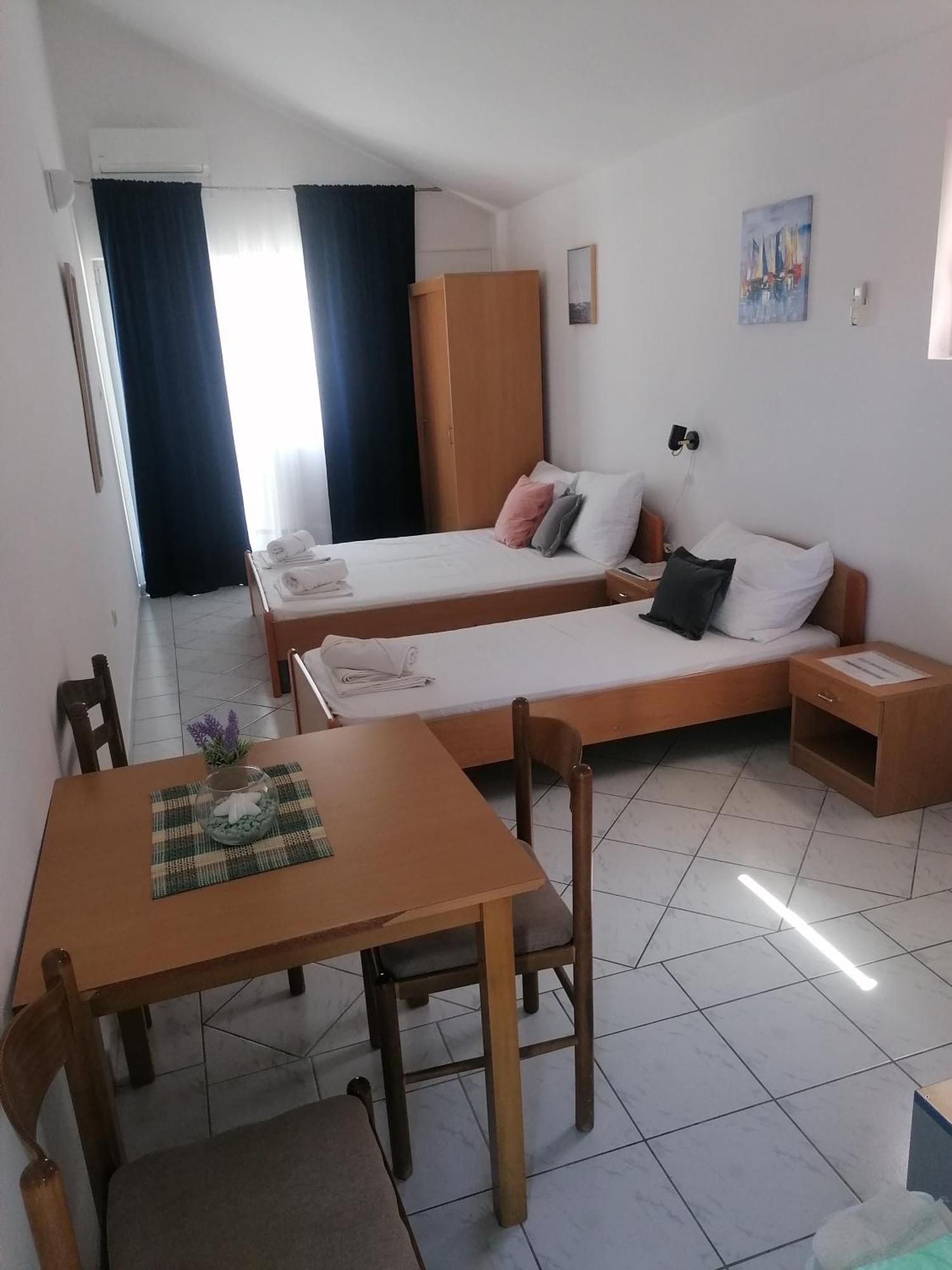 Iva Apartments ポダツァ エクステリア 写真